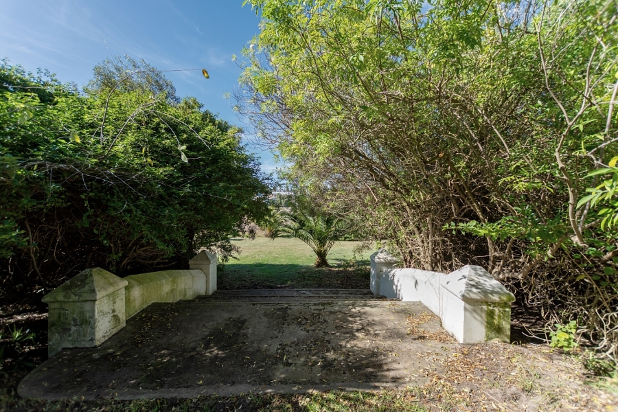 8 Bedroom Property for Sale in Hopefield Western Cape